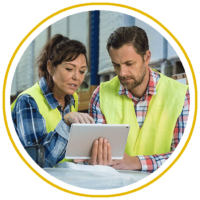 couple-laptop-manufacturing